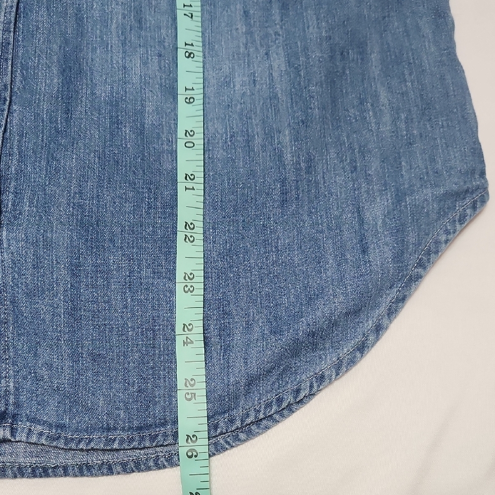 Old Navy "The Classic Shirt" in Blue | Long Sleeve Button-Down | Women’s Size S - Picture 7 of 13